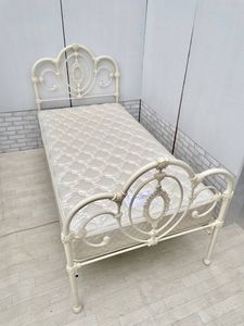 Lauraashley ローラアシュレイ Buy High